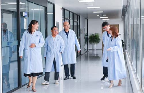 參觀了“斯坦德科創(chuàng)&三泉中石”聯(lián)合實(shí)驗(yàn)室